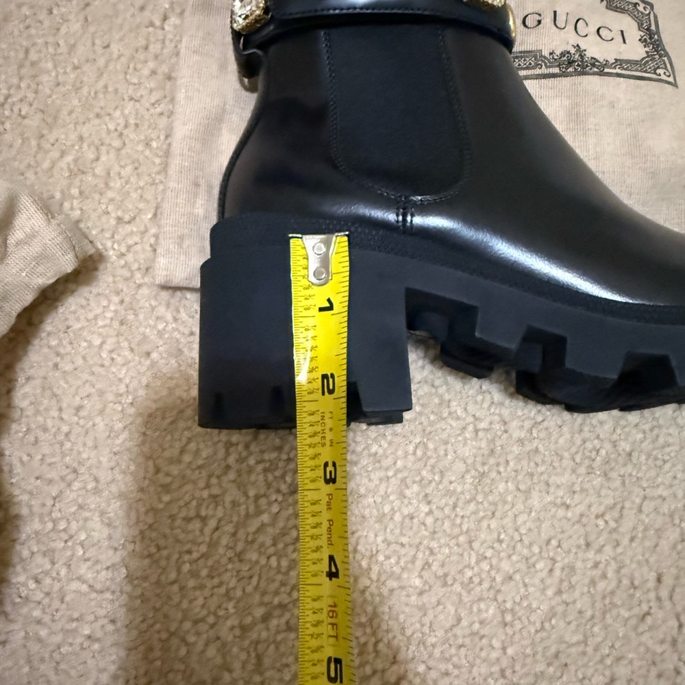 STUNNING!  NEW!  Gucci Trip Logo Strap Chelsea Boot -6.5 - Picture 12 of 14